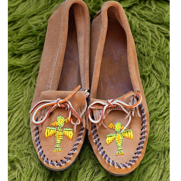 Vintage Beaded Moccasins - 1970s - Native American - Leather Loafers, Slippers