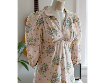 Vintage Boho Maxi Dress - 1970s - Floral Prairie Dress - Light Pink