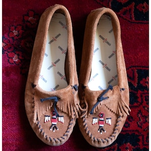 Vintage Beaded Moccasins - 1990s - Minnetonka Slippers - Leather Loafers
