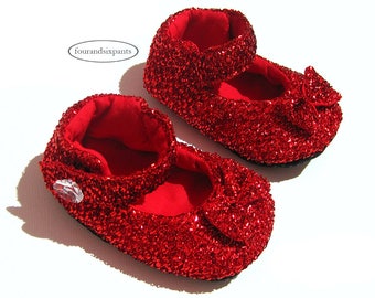 Red baby shoes, sparkly baby shoes, soft baby shoes, babies first shoe, no place like home, ruby slippers, wizard of oz, sparkle shoes