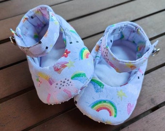 Unicorn and Rainbow baby shoes to fit NB-18m, lilac baby shoes, light purple baby girl walkers, non-slip soles, stay-on baby girl shoes