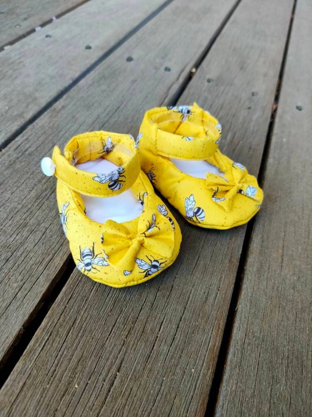 Baby girl yellow best sale shoes