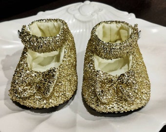 Gold baby shoes, sparkly baby shoes, golden slippers, gold baby girl, soft baby shoes, babies first shoe, champagne gold, sparkle shoes