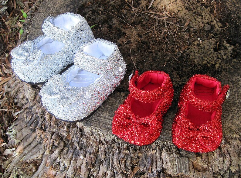 Red baby shoes, sparkly baby shoes, soft baby shoes, babies first shoe, no place like home, ruby slippers, wizard of oz, sparkle shoes SILVER Shoes