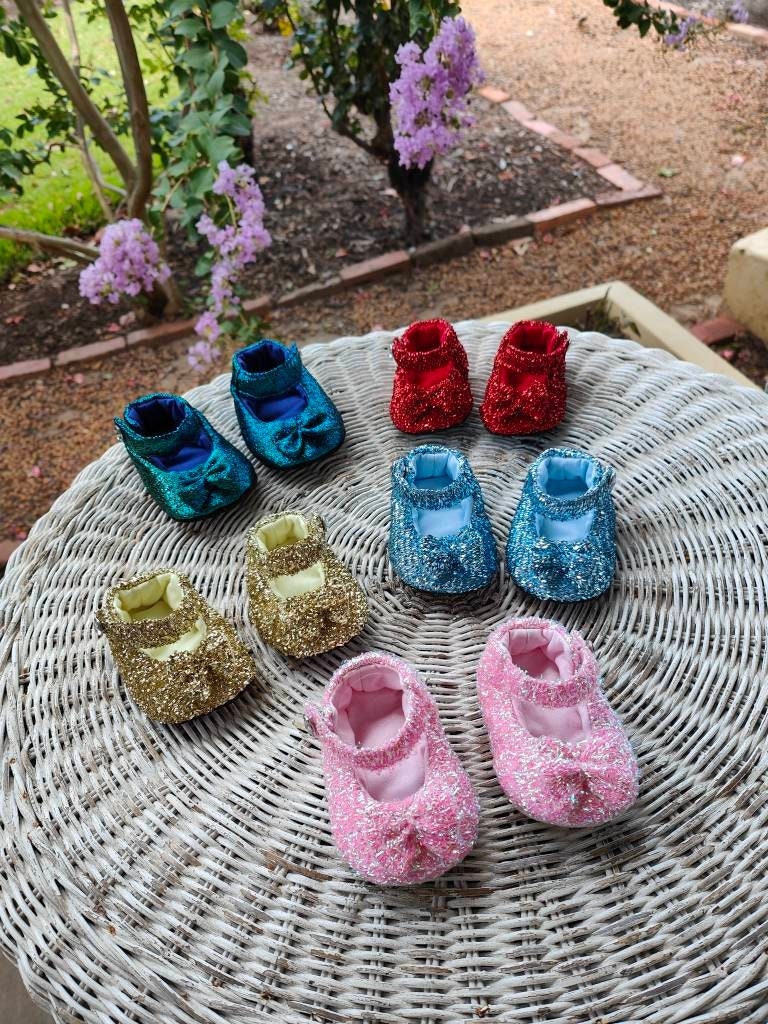 Best baby slippers with grips outlet