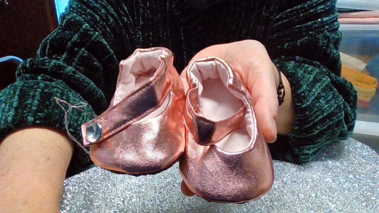 rose gold shoes baby