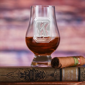 Monogram Full Emerald Design Glencairn