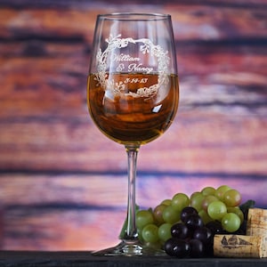 Wedding Toasting Wine Glasses - Wreath