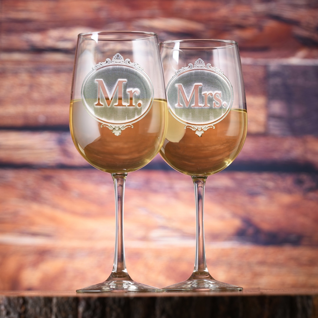 Mr. and Mrs. Wine Glass Set, Wedding Gifts for Bride and Groom Etsy