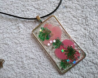 Dried Flower Pendant, Flower Pendant, Resin Art, Memory Pendant, Resin Jewelry, Holographic Stars and Flowers. Large Pendant