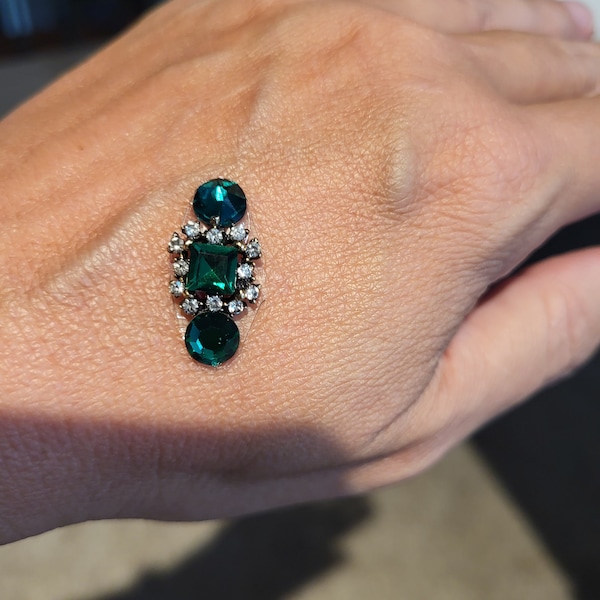Emerald Crystal Bindi