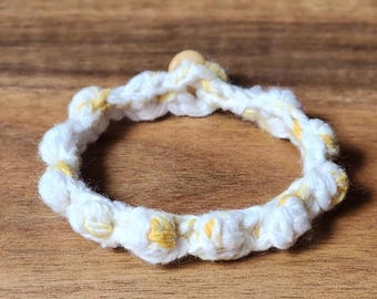 Easy Crochet Bracelet Pattern - Aran Yarn - 10 Minute Design - Pattern PDF