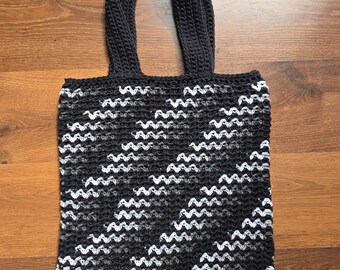 Crochet Tote Bag Pattern - Easy Worsted Yarn - Bottom Up - Worked In The Round - Pattern PDF