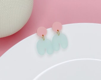 Ice Squishy Arch Arch Earrings