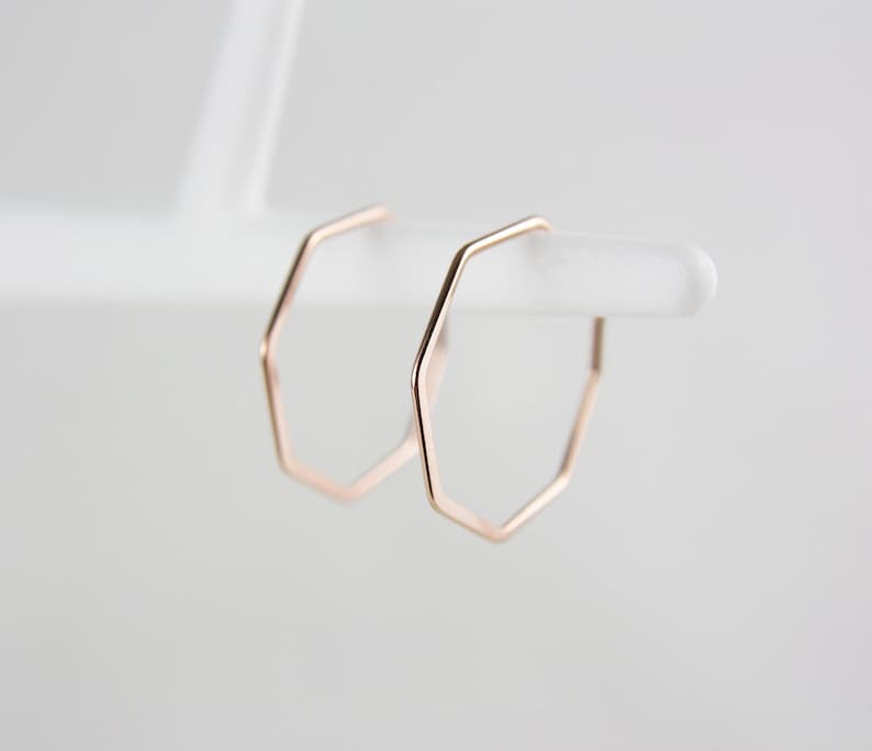 Geometrische vergoldete Rosegold Creolen Bild 3