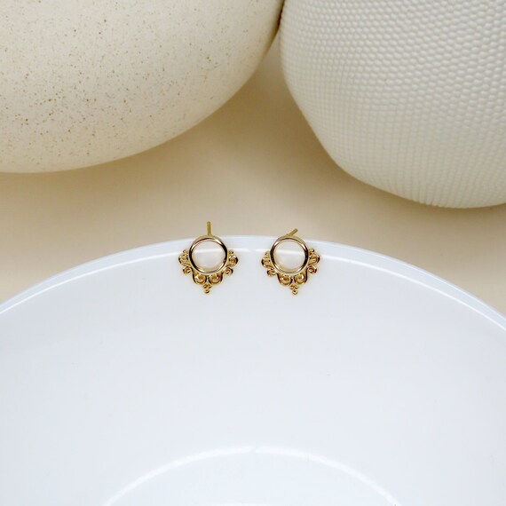 Hippie stud deals earrings