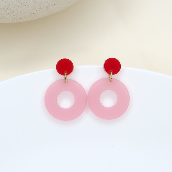 Colorblock Circle stud earrings in red & pink