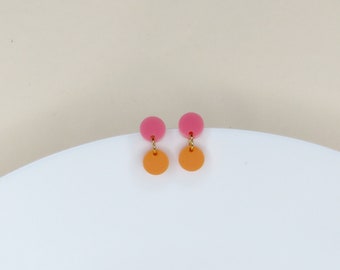 Boucles d'oreilles Dotty en acrylique rose pêche