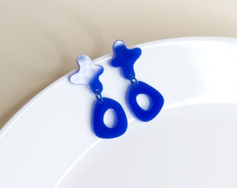 Boucles d'oreilles puces croix bleu encre