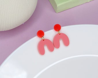 Small arch bow earrings in bright red strawberry