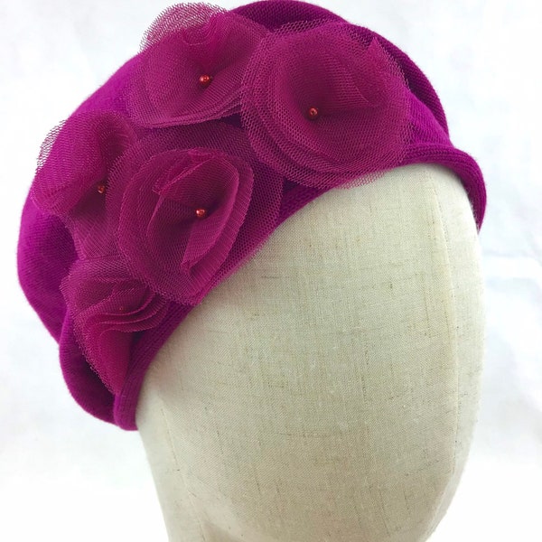 Mütze aus 100 % Baumwolle Farbe  Magenta  Modell Tessa