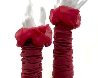 Armstulpen Jaya - die Verwandlungskünstlerin - Farbe himbeerrot