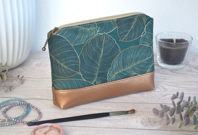 small cosmetic bag, travel case, leaf pattern, emerald green image 6