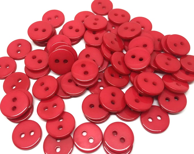 Pack of 100 Round Flat Round Red Resin Buttons. 11mm Plain Plastic Fasteners. Love & Valentine's Day