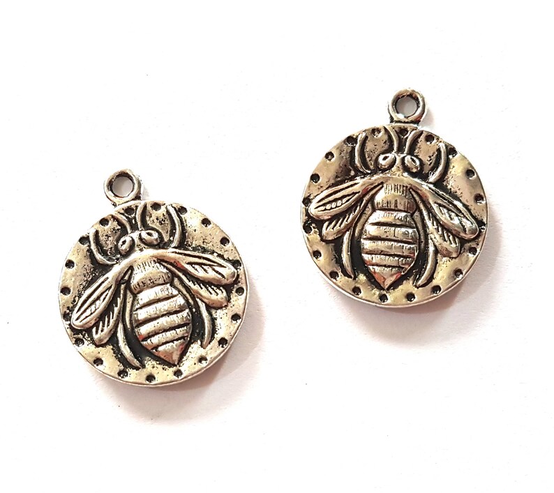 Graduation Hat Charm//Pendant Tibetan Antique Silver 17mm 3 Charms DIY Jewellery