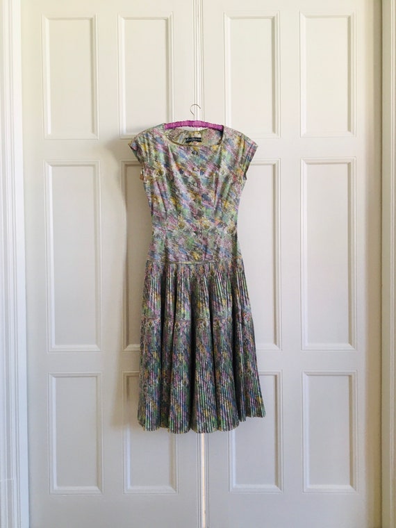 Perfect 40s dress / multicoloured pleated 40s dres