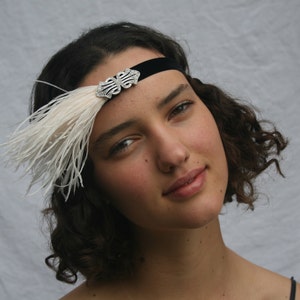 Silver 1920s Headpiece, Ivory Cream ostrich feathers fascinators, Great Gatsby flapper dress  hair accessories, bridesmaid gift, rhinestone