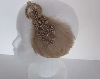 Champagne Headband, 1920s headpiece Great Gatsby Halloween Costume, Beige Feather Fascinator Art Deco Flapper Dress hair accessory