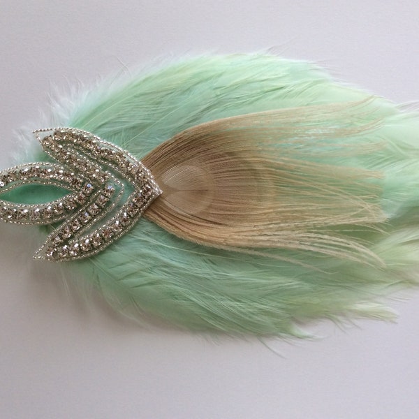 MINT GREEN Headband, bandeau de plumes vert menthe, casque strass, plume d'accent de paon beige, Great Gatsby 1920s Flapper fascinator