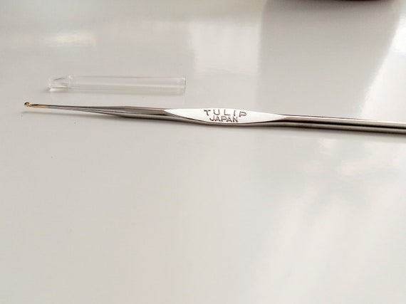 Tulip Crochet Hook 1 Pieces, Tiny Micro Hooks for Starting Dreads