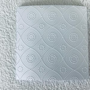 12 ……Stuks …..6 x6 …..Toppers van karton met reliëf .....Om je eigen kaarten te maken……..