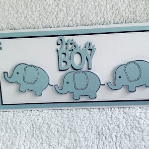 Carte de bienvenue pour bébé... Fabriquée à la main... Carte... Carte de bébé garçon... Carte de bébé... Fête de naissance...