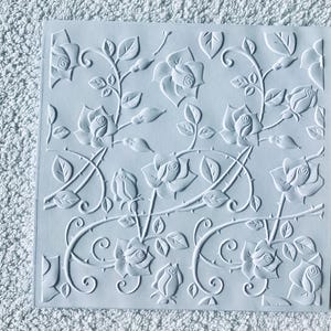 12 ……pièces …..6 x6 …..Toppers en papier cartonné gaufré …..Pour faire vos propres cartes ……..