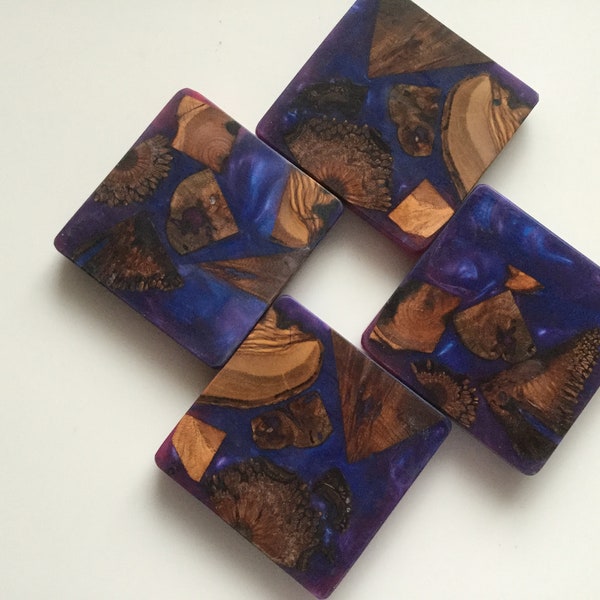 A Variety of Banksia Nut Wood and Cyprus Olive Wood Pieces.....Cast in Coloured Resin.......Set of 4 Coasters .....