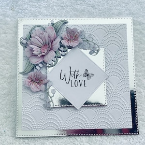 Luxe… Joyeux anniversaire… Carte spéciale… Carte aux dimensions variées… Carte faite main dans une boîte… Maman… Soeur… Fille… Partenaire… Amie… Tante…