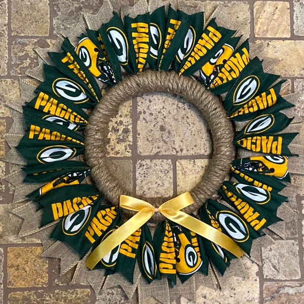 Packers, Wreath/ 15" Wreath/ Game Day decor/ Football Wreath/Man cave Wreath/ Rope Wreath/ Circle Wreath/ Green Bay Wreath