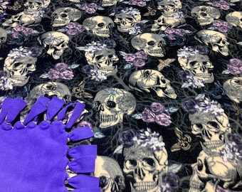 Skull Blanket/Halloween Blanket/No Sew Fleece Blanket-Large