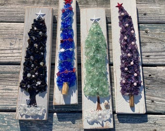 Crushed Glass Christmas Tree Art: Rustic Reclaimed Wood Decor