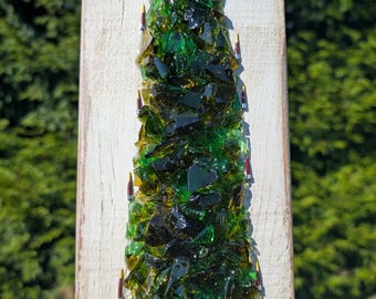 Primitive Crushed Glass Christmas Tree Art: Rustic Reclaimed Wood Decor