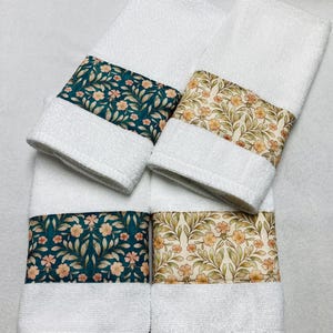 Flowers Hand Towel Set/Flowers Bath Towels/ Combo/ Vintage Flower Decor/ Primitive Decor