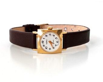Classic minimal gold plated vintage women's watch with new handmade soft leather band. Dainty gold watch. Small women's wristwatch. Engraved