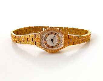Dainty gold vintage women's watch. Small women's watch. Delicate watches. Minimalist petite watch. Tiny elegant watch. Women's vintage watch