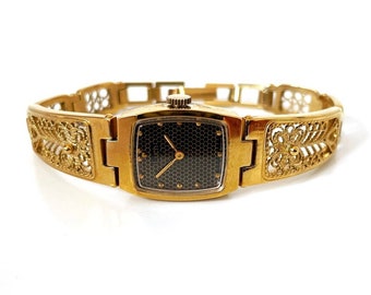 Vintage watches for women. Gold women's watch. Vintage gold watch. Dainty watch. Dainty gold watch. mytinytree. Cocktail watch. small watch