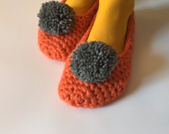 Womens slippers with pom pom, house slippers, crochet slippers, orange color, grey pom pom