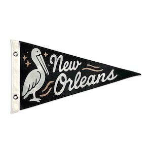 New Orleans (Louisiana) Pelican Vintage-Inspired Canvas Pennant