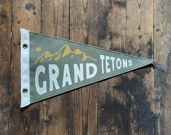 Grand Teton National Park (Wyoming) Vintage-Inspired Canvas Pennant